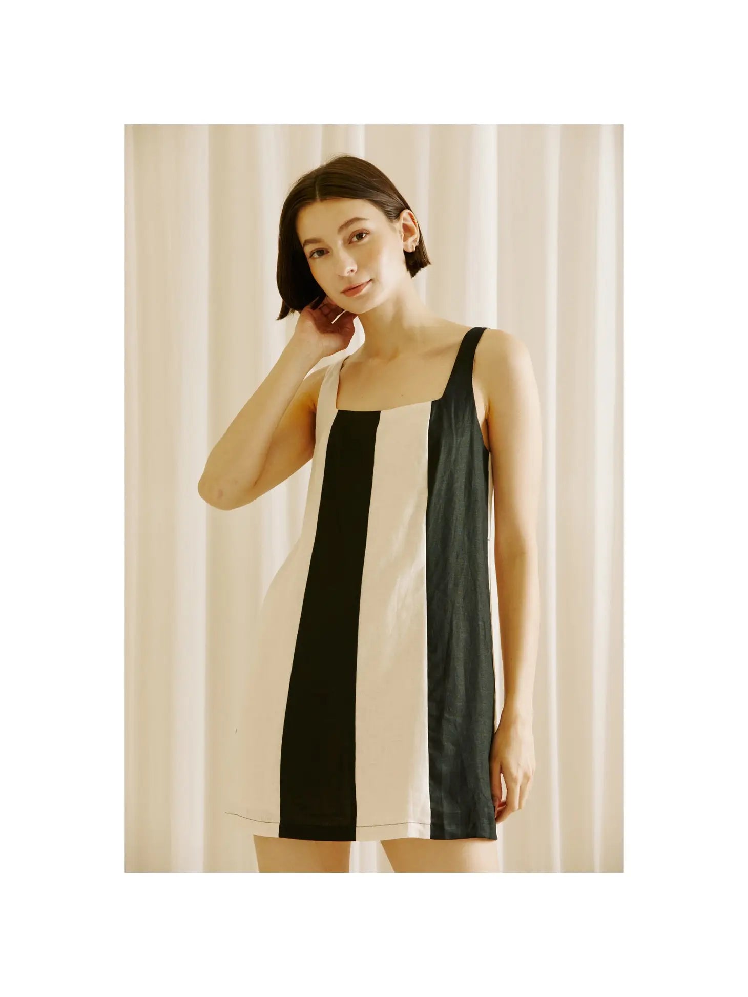 Black and white shift dress shop